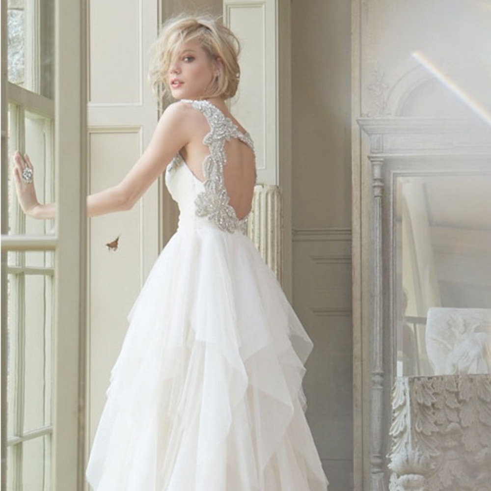 Hayley Paige Wedding Dress